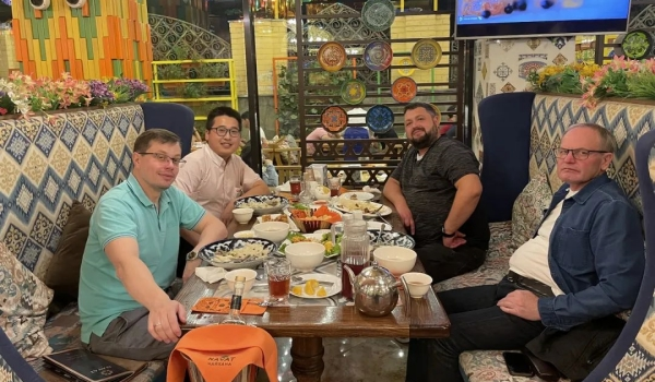 ஒரு சிறந்த எதிர்காலத்திற்காக கைகோர்த்து, QGM ரஷ்யாவின் உள்கட்டமைப்பு கட்டுமானத்திற்கு வலுவாக உதவுகிறது