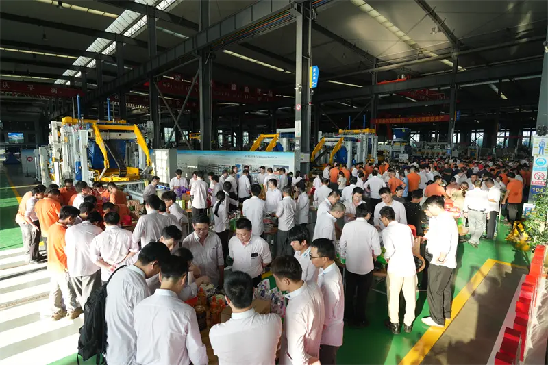 முழு நிலவு மகிழ்ச்சியையும் உற்சாகத்தையும் தருகிறது, மேலும் 