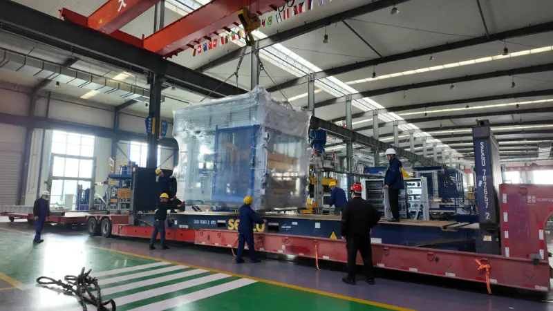 QuanGong நுண்ணறிவு செங்கல் தயாரிக்கும் இயந்திரங்கள் ஒரு புதிய வெளிநாட்டு பயணத்தைத் தொடங்குகின்றன, இது உலகளாவிய உள்கட்டமைப்பின் பசுமையான மேம்படுத்தலுக்கு பங்களிக்கிறது.