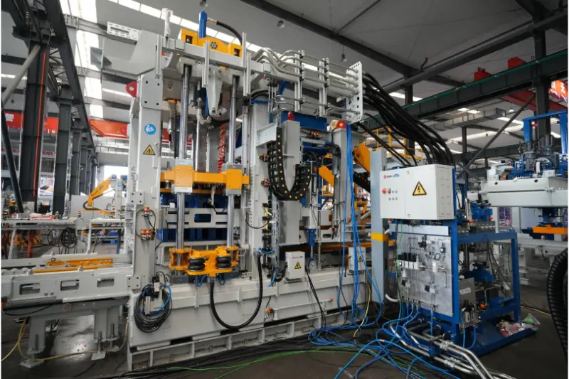 குவாங்காங் மெஷினரி கோ., லிமிடெட்: 2026 இல் உஸ்பெகிஸ்தானில் இரண்டு முழு தானியங்கு கட்டுமானப் பொருட்கள் உற்பத்திக் கோடுகள் நிறுவப்படும்.